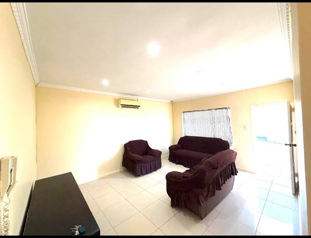 3 BEDROOM HOUSE FOR SALE IN RED HILL